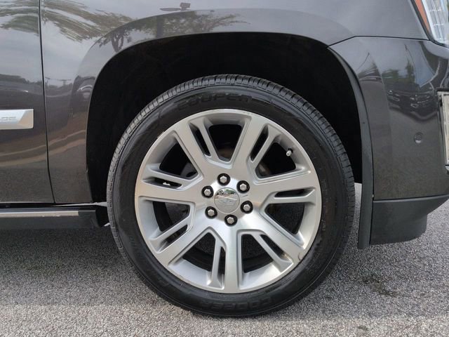 Used 2017 Cadillac Escalade Premium Luxury image 10