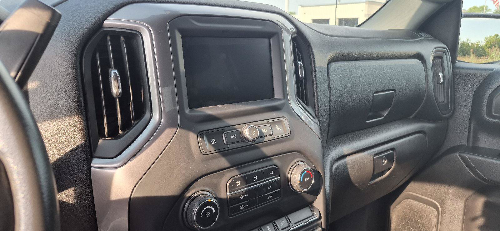 Used 2020 Chevrolet Silverado 1500 W/T w/ WT Value Package AWD/4WD image 9