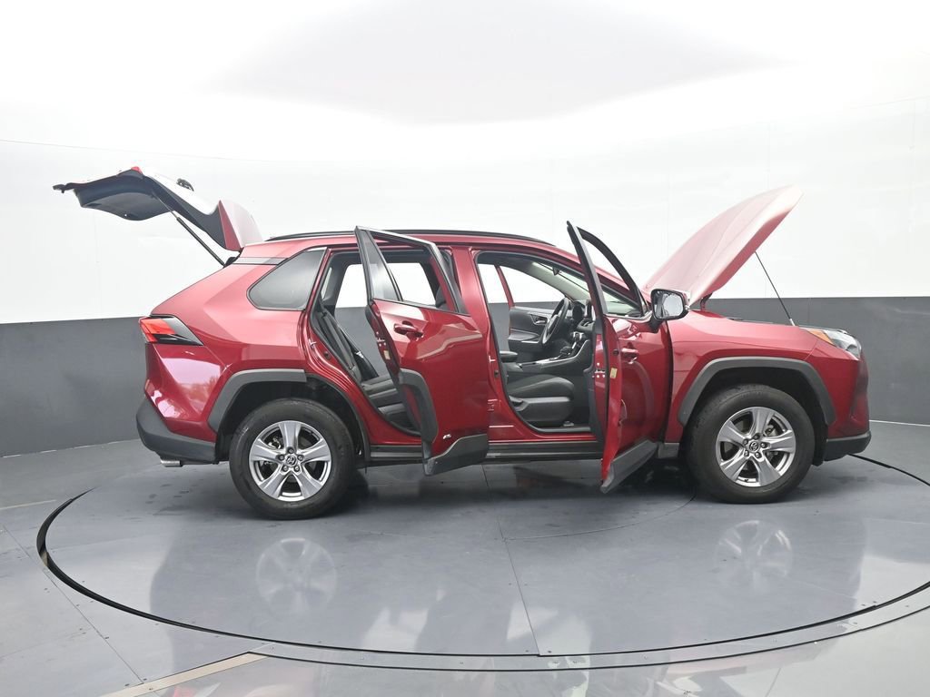 Used 2025 Toyota RAV4 XLE image 75