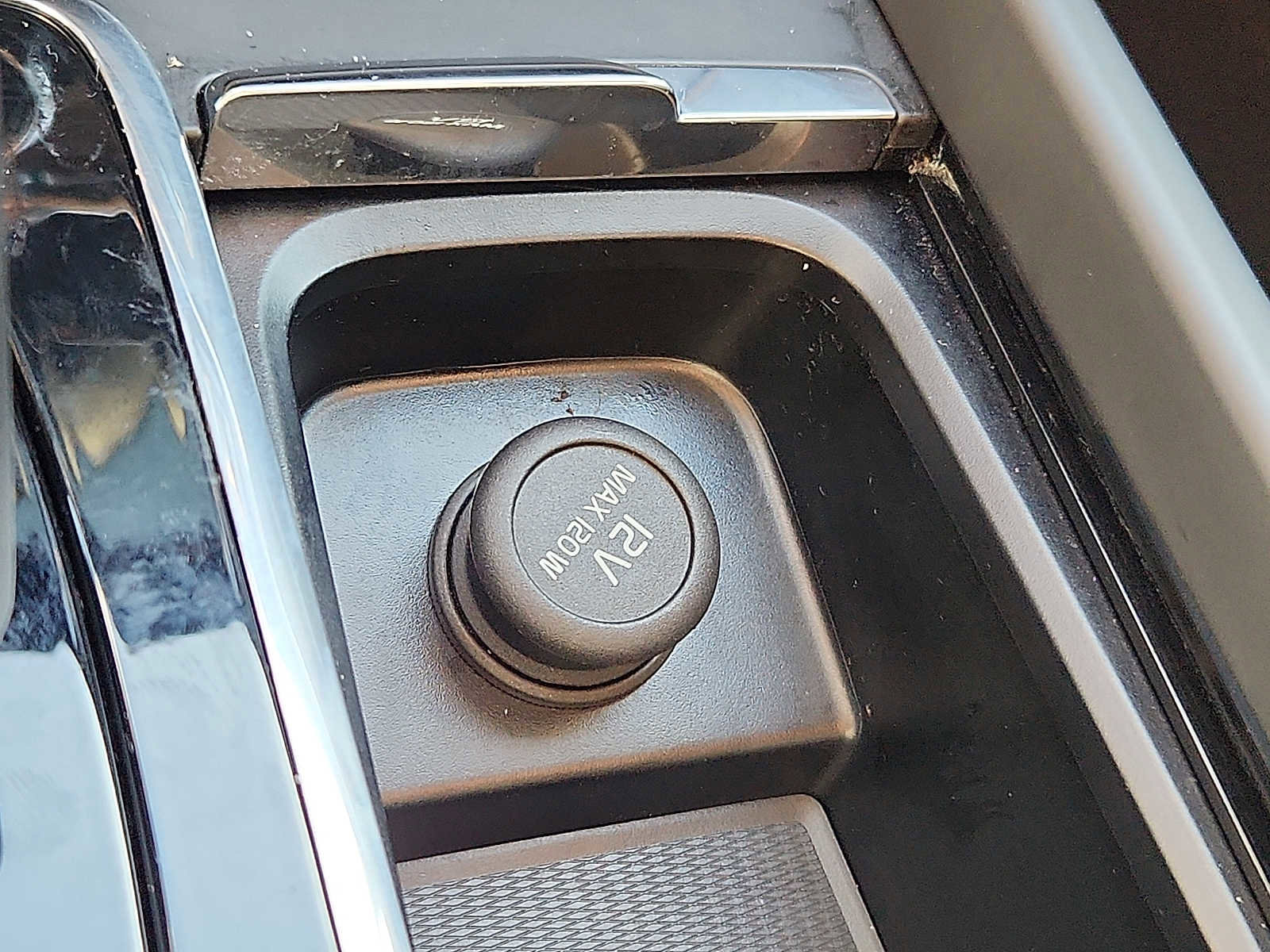 Certified 2023 Volvo XC60 B5 Core w/ Climate Package image 24