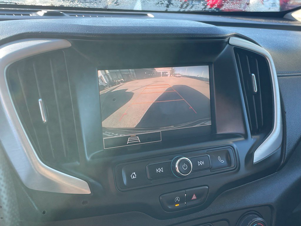 Used 2024 GMC Terrain SLE AWD/4WD image 16