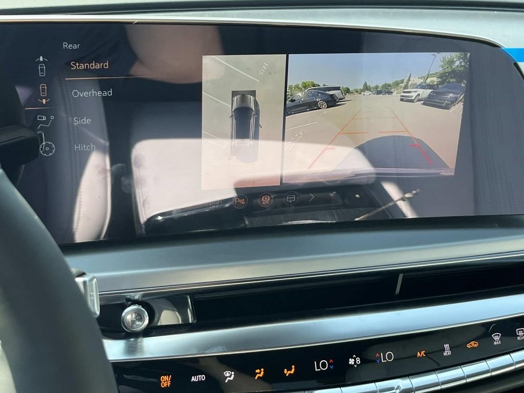 New 2026 Cadillac Lyriq Luxury AWD/4WD image 25