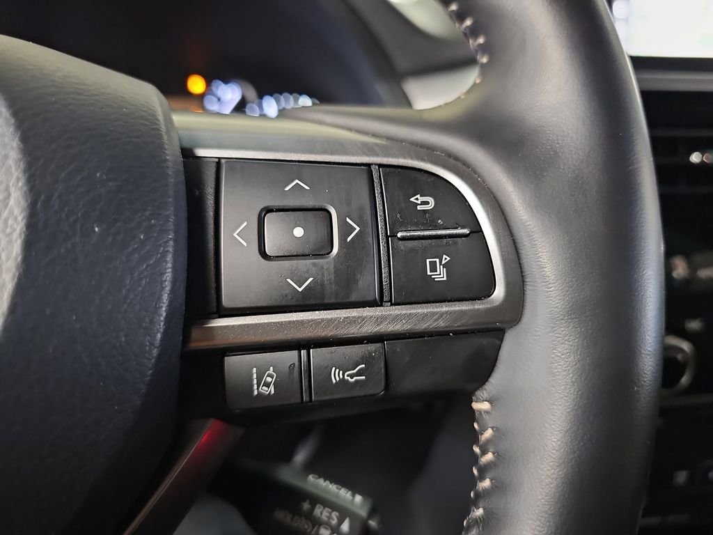 Certified 2023 Lexus GX 460 Premium w/ Premium Package AWD/4WD image 17