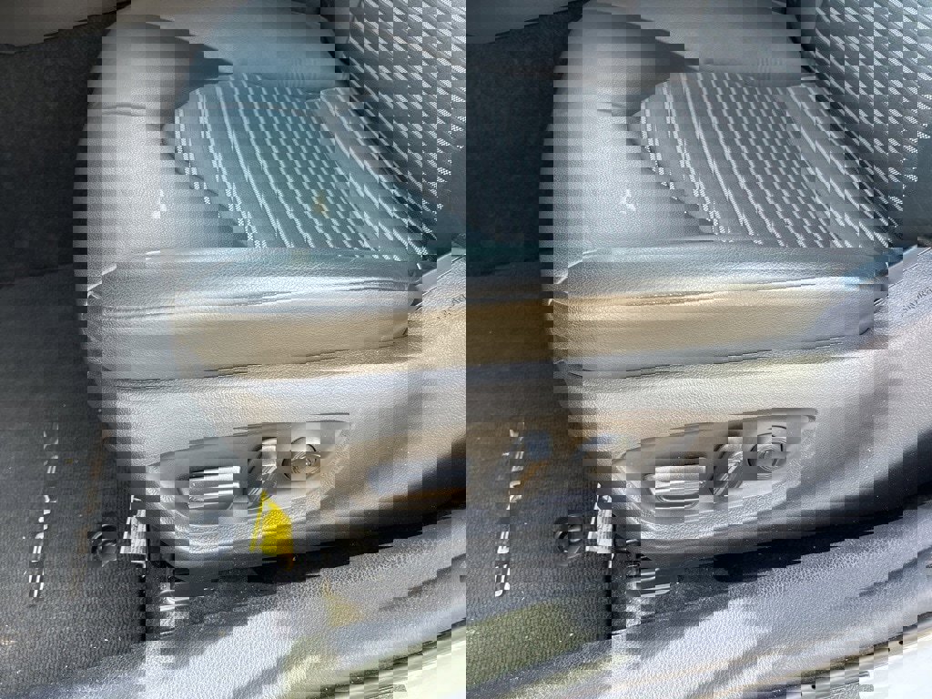 Used 2024 Toyota Camry SE image 16