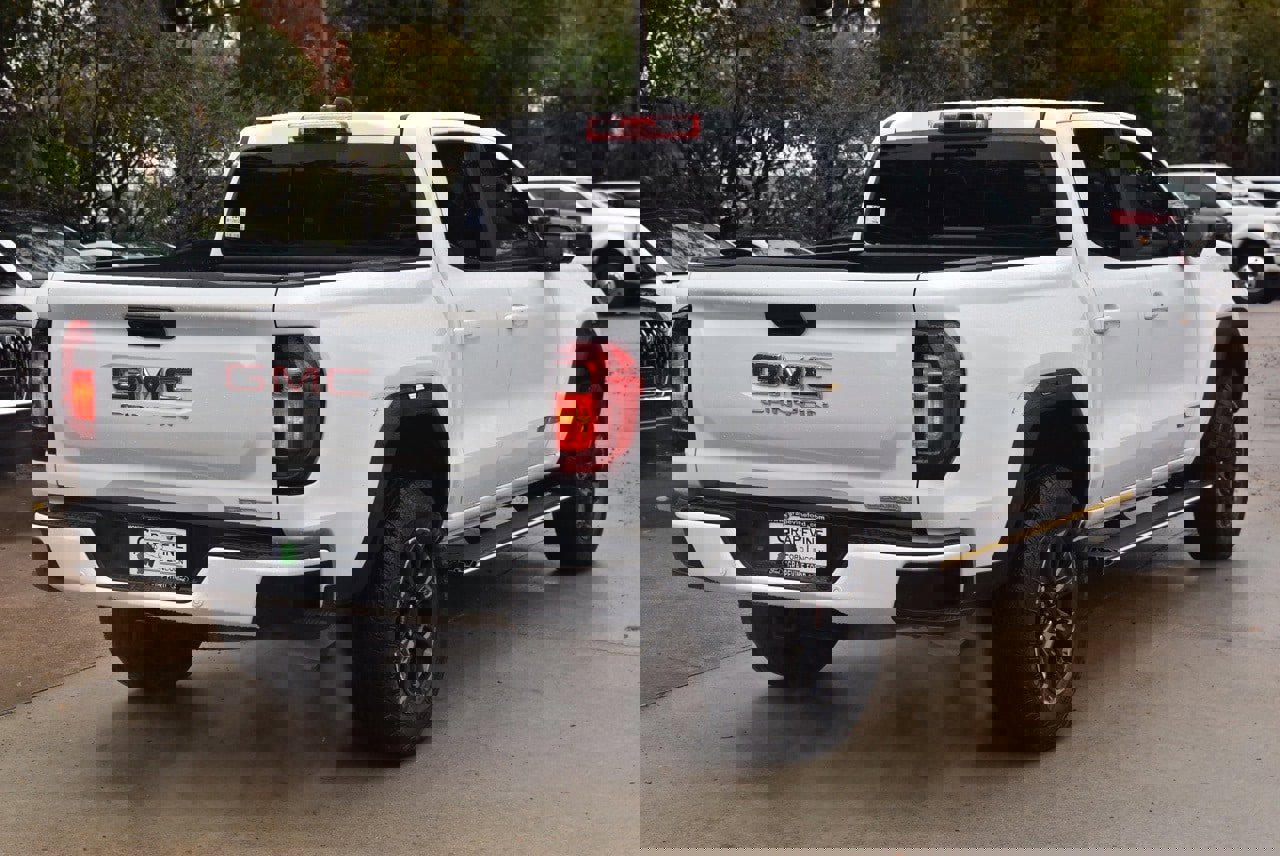 Used 2024 GMC Canyon Elevation w/ Convenience Package image 8