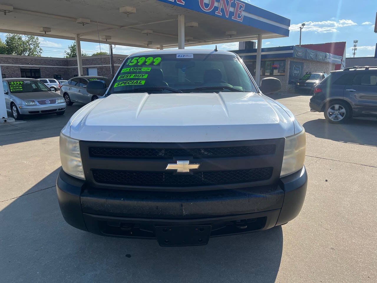 Used 2007 Chevrolet Silverado 1500 W/T w/ Towing Package AWD/4WD image 3