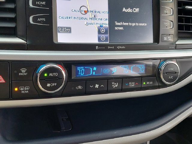 Used 2016 Toyota Highlander XLE AWD/4WD image 46