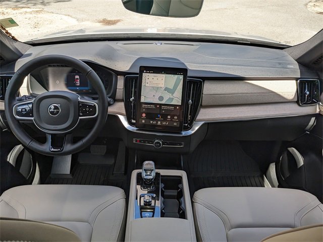 New 2025 Volvo XC90 B6 Core w/ Climate Package image 16