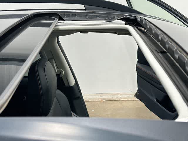 Used 2021 Subaru Crosstrek 2.5i Limited w/ Moonroof Package 1 AWD/4WD image 6