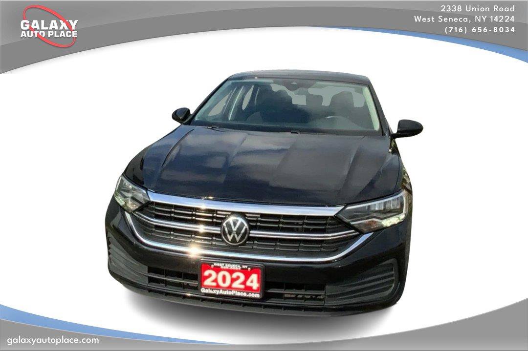 Used 2024 Volkswagen Jetta S FWD image 2