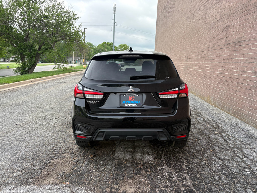 Used 2025 Mitsubishi Outlander Sport ES AWD/4WD image 4