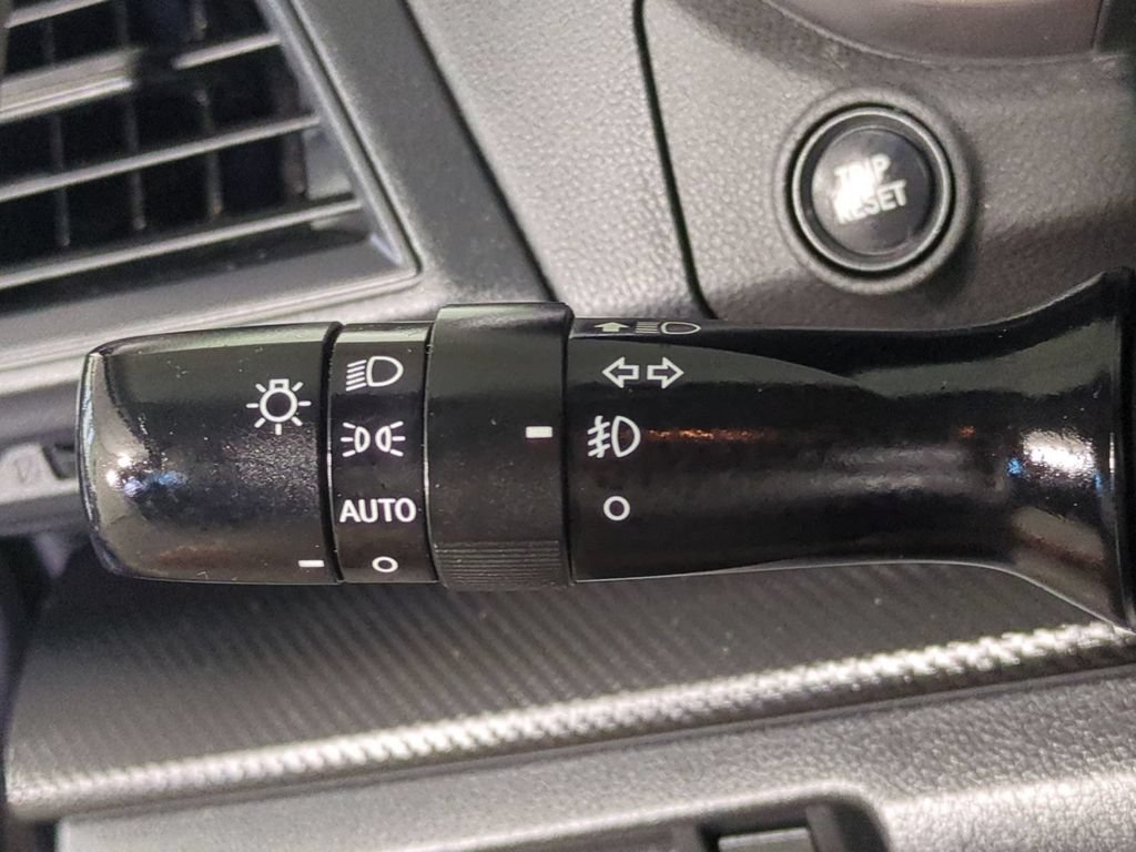 Used 2018 Subaru Impreza 2.0i Premium w/ Eyesight & BSD & Rcta AWD/4WD image 37