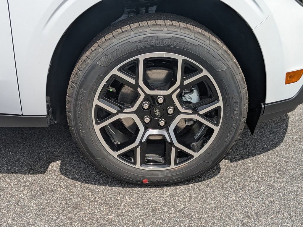 New 2026 Ford Maverick Lariat AWD/4WD image 13