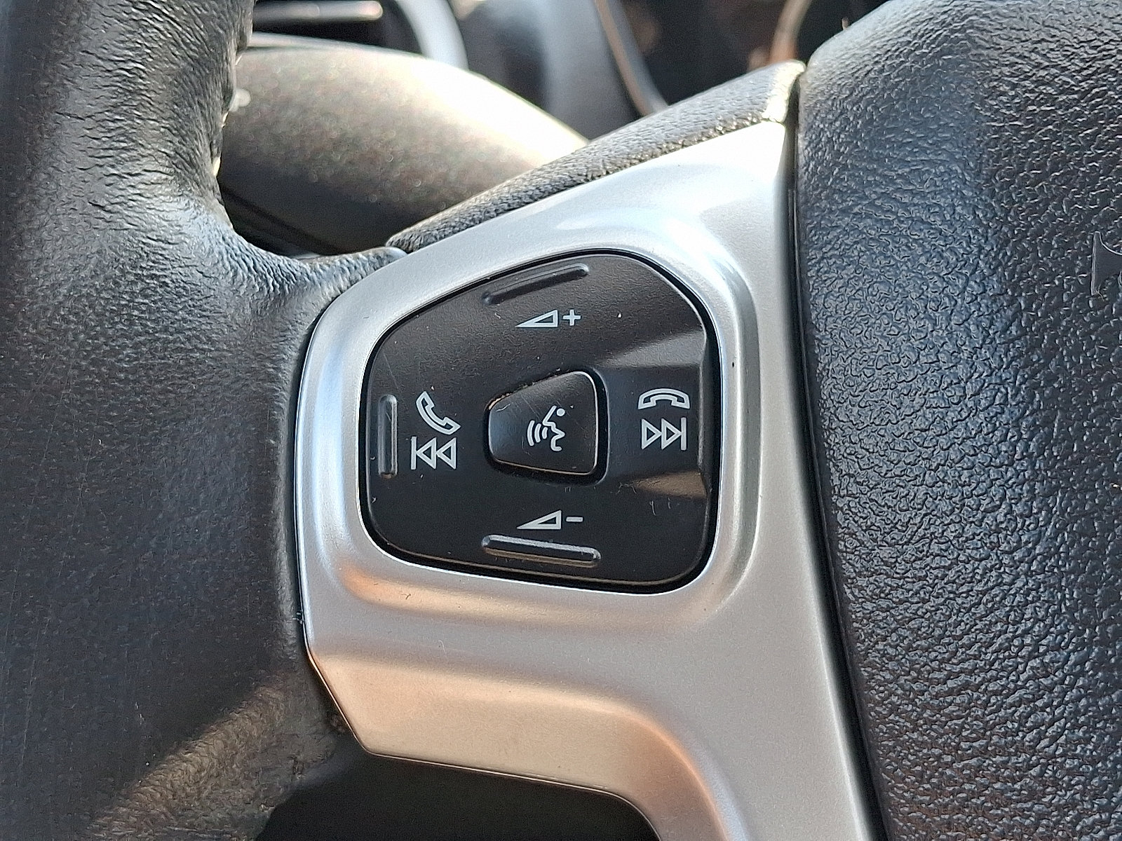 Used 2014 Ford Fiesta SE FWD image 20