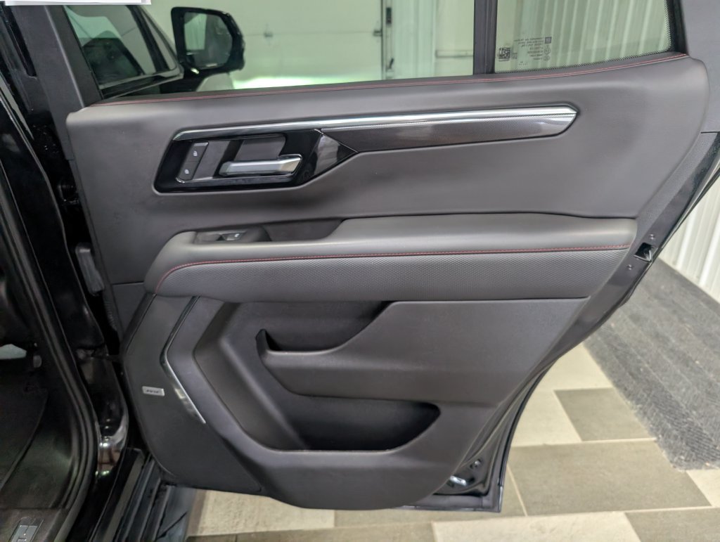 Used 2025 Chevrolet Tahoe RST w/ RST Capability Package AWD/4WD image 28