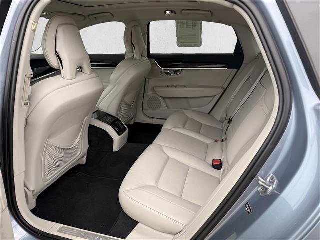 Used 2018 Volvo S90 T5 Momentum w/ Convenience Package image 11
