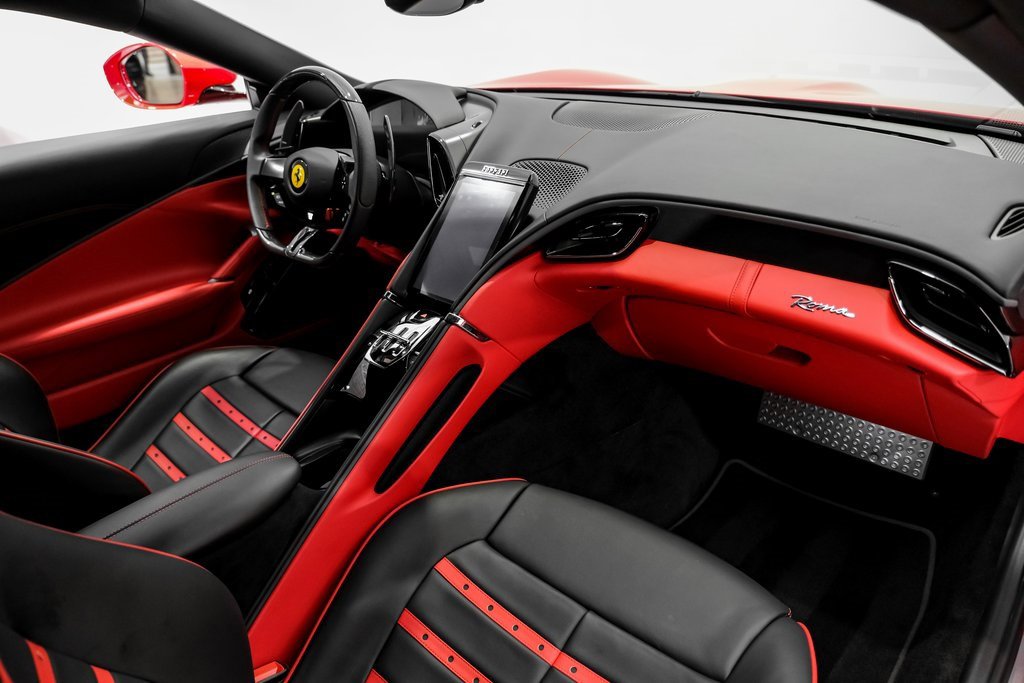 Used 2024 Ferrari Roma image 9