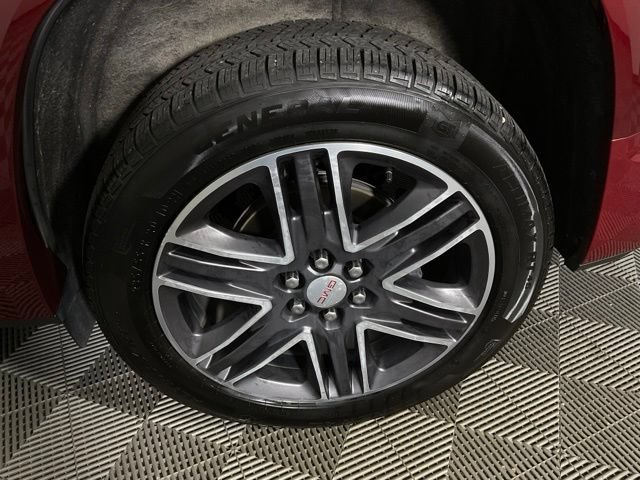 Used 2017 GMC Acadia Denali w/ Technology Package FWD image 45