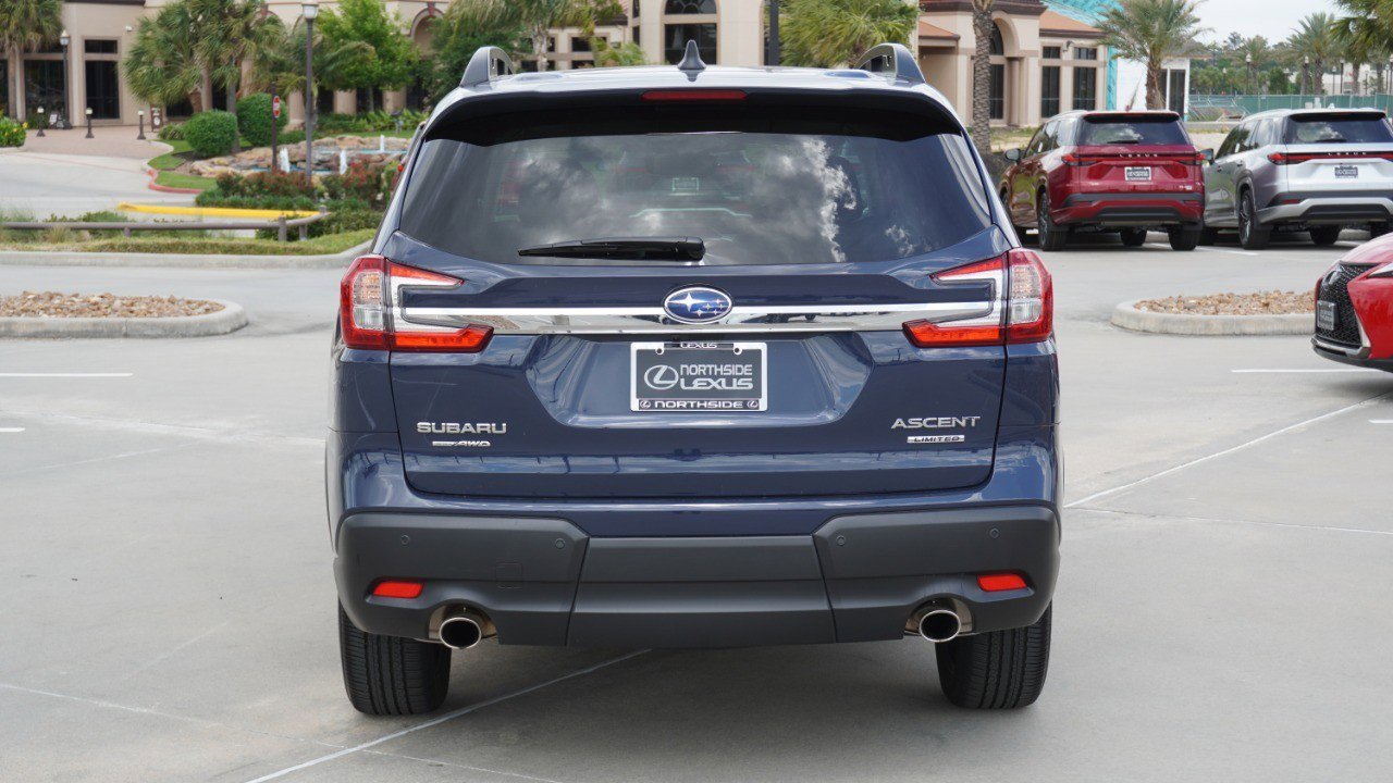 Used 2023 Subaru Ascent Limited w/ Technology Package AWD/4WD image 7