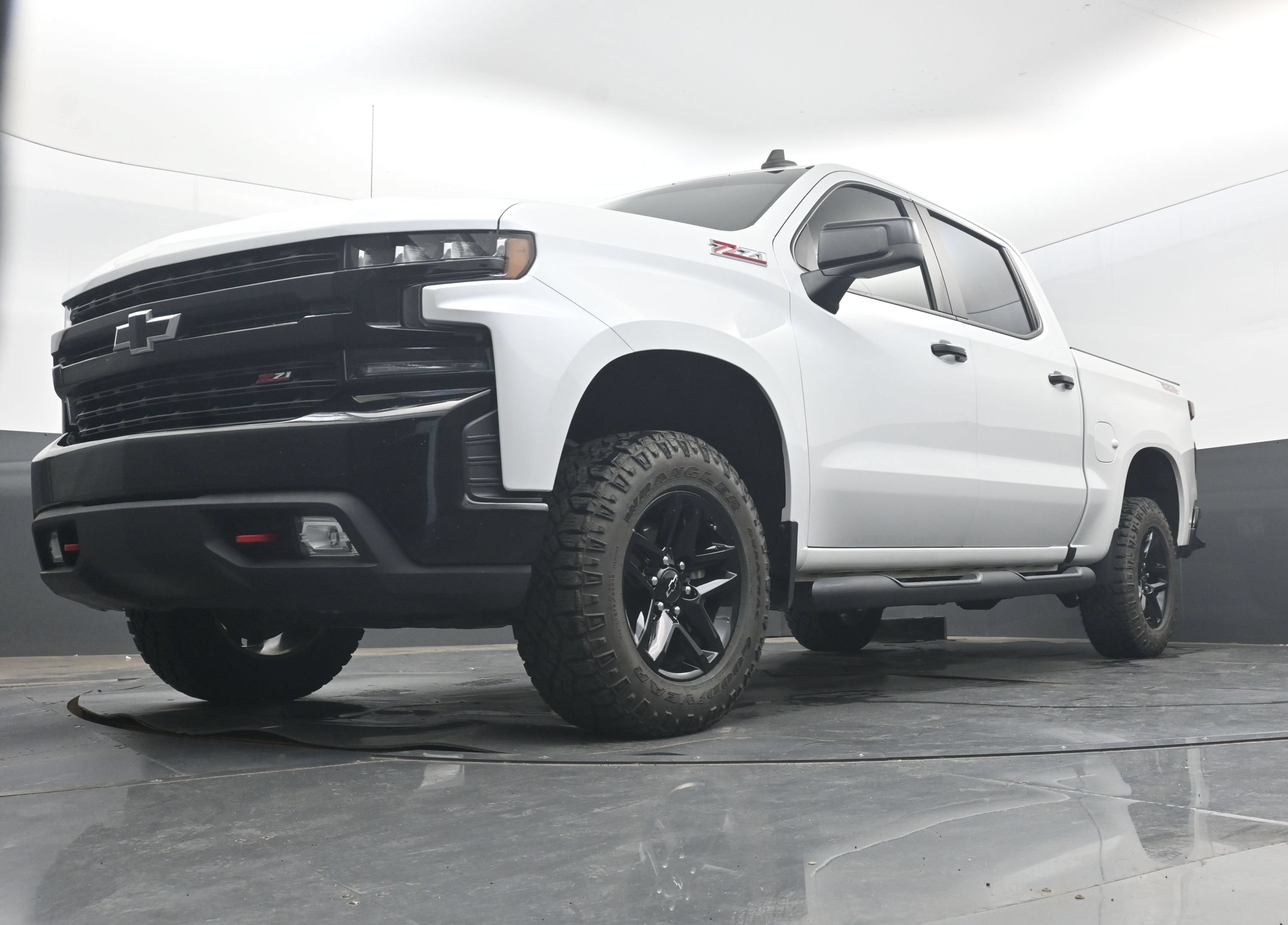 Used 2020 Chevrolet Silverado 1500 LT Trail Boss AWD/4WD image 25