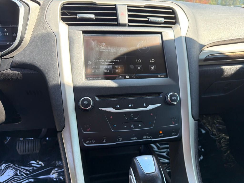 Used 2015 Ford Fusion Energi SE FWD image 13