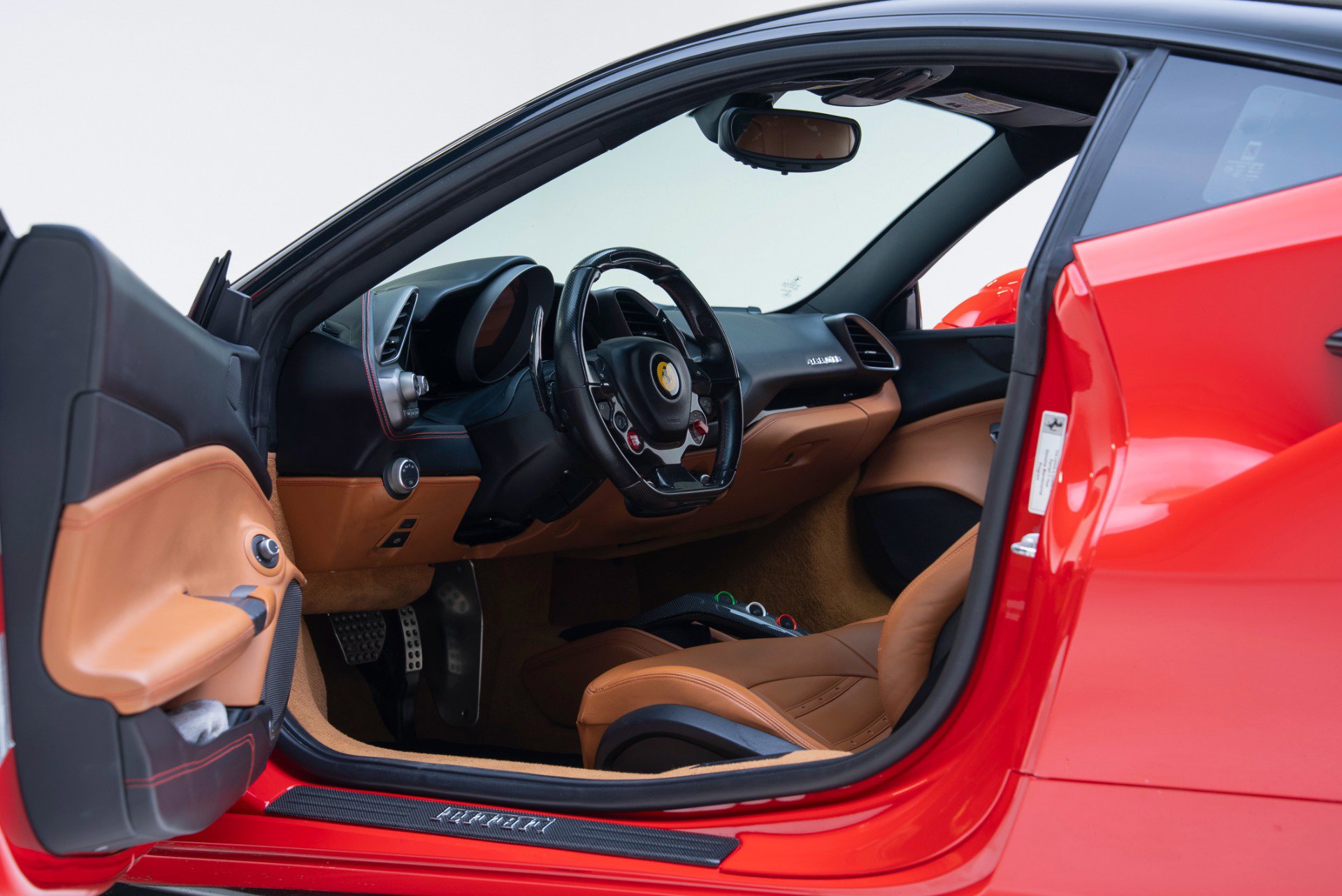 Used 2016 Ferrari 488 GTB RWD image 50