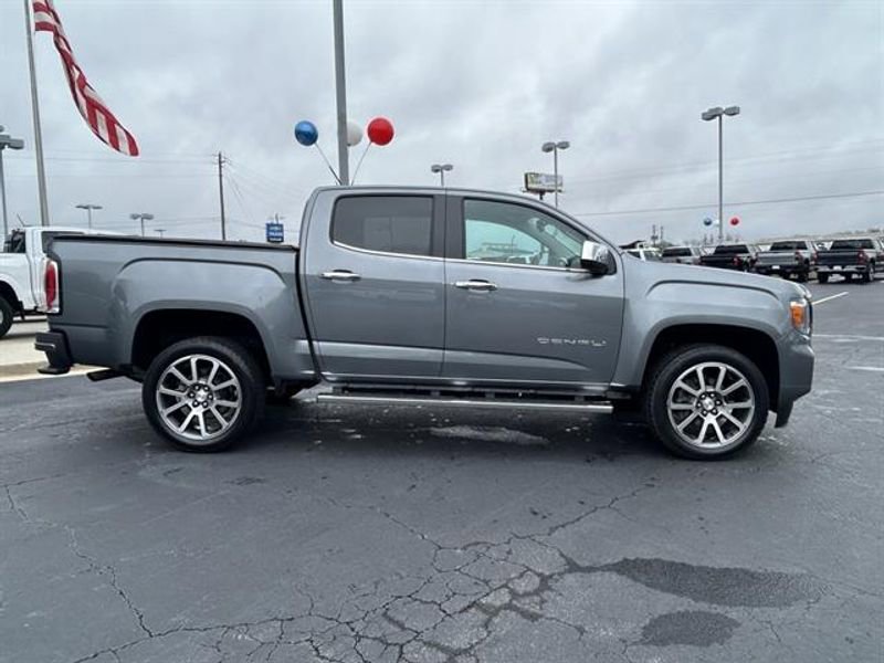 Used 2022 GMC Canyon Denali image 5