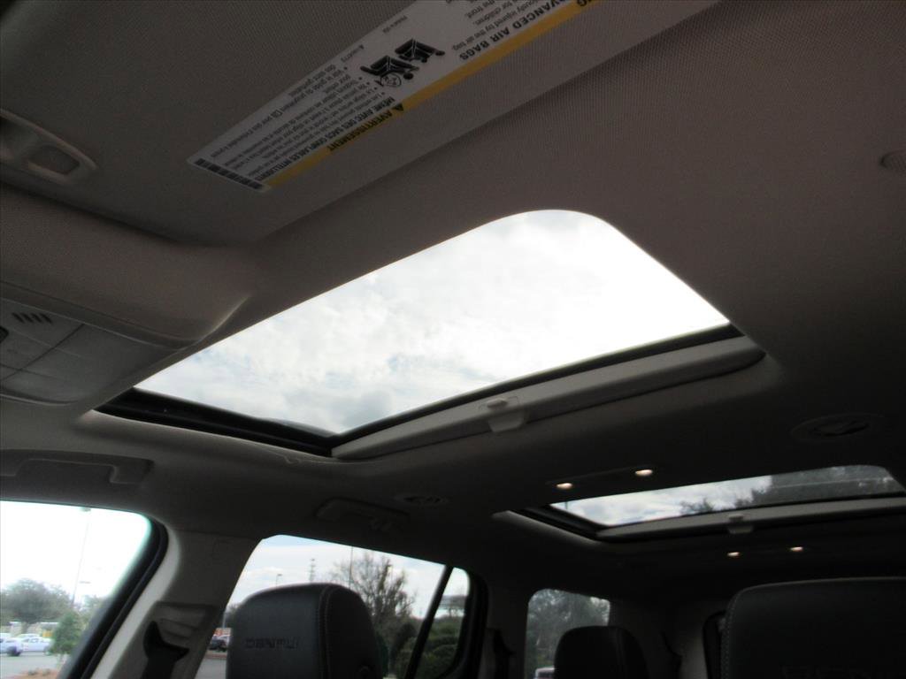 Used 2023 GMC Acadia Denali w/ Denali Ultimate Package image 27