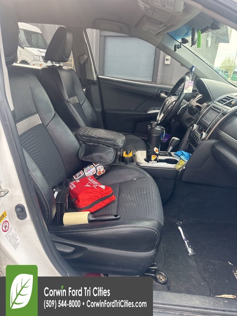 Used 2013 Toyota Camry SE image 5