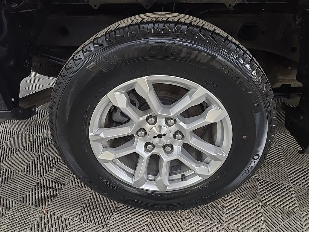 Used 2023 Chevrolet Silverado 1500 RST AWD/4WD image 16