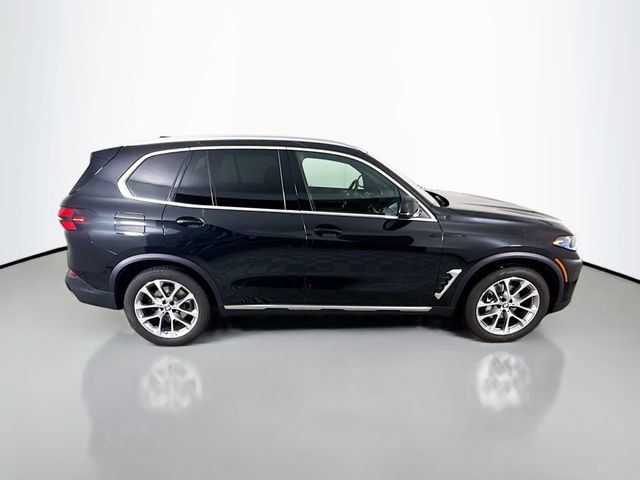 Used 2026 BMW X5 xDrive40i w/ Premium Package image 8