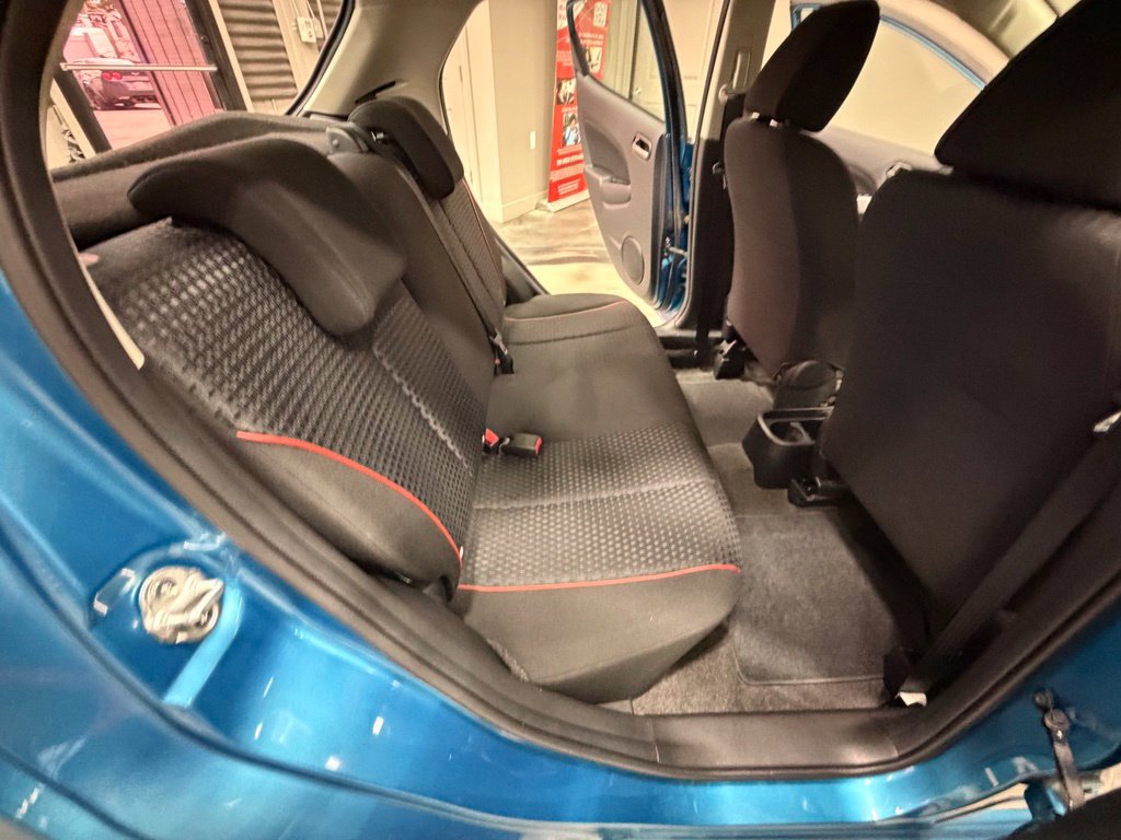 Used 2011 MAZDA MAZDA2 FWD image 40