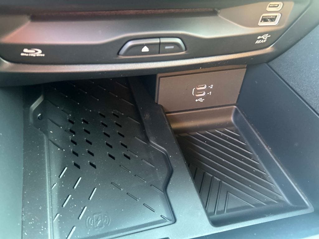 New 2026 Chrysler Pacifica Pinnacle AWD/4WD image 10