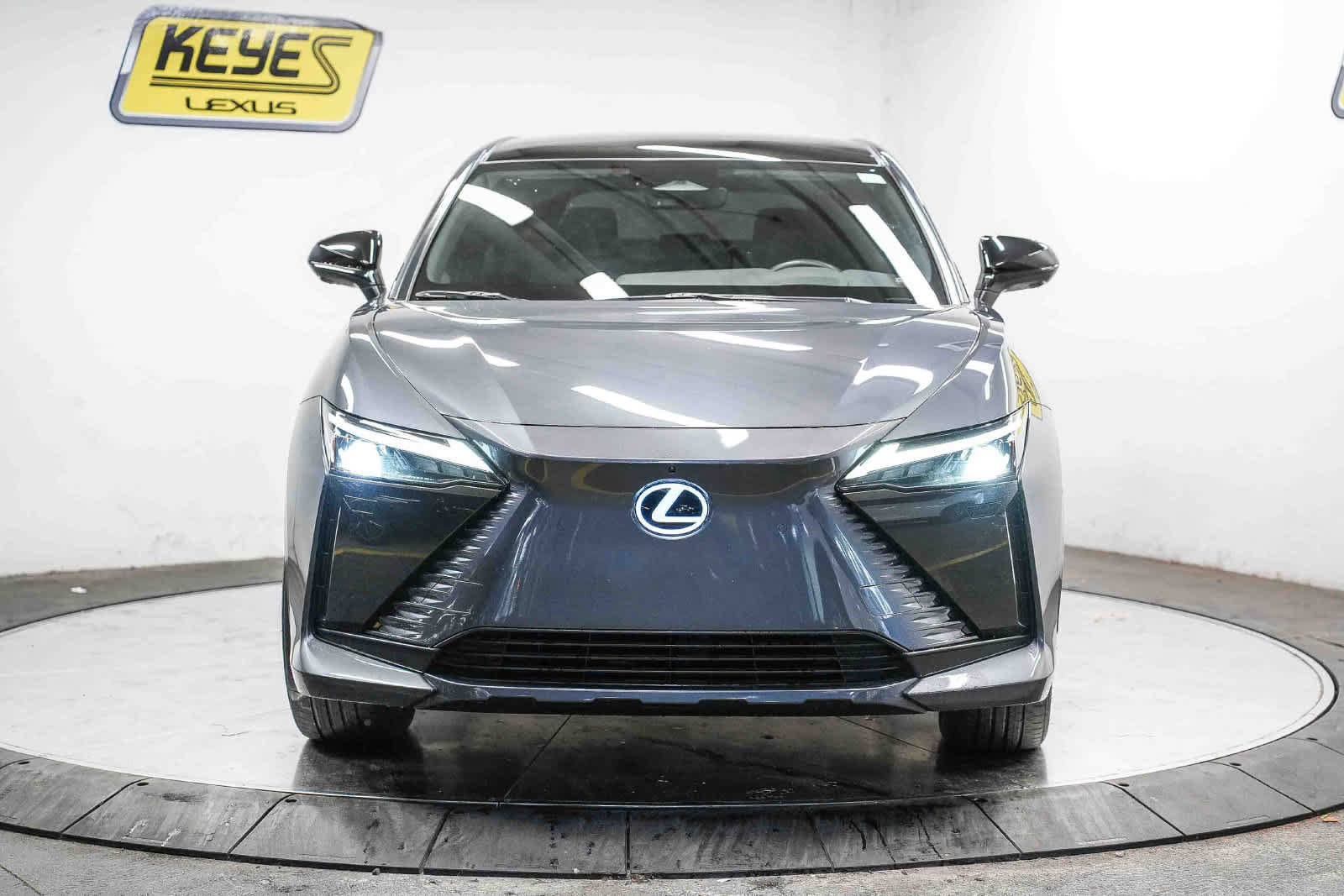Used 2023 Lexus RZ 450e Premium w/ Accessory Package (Z1) AWD/4WD image 9