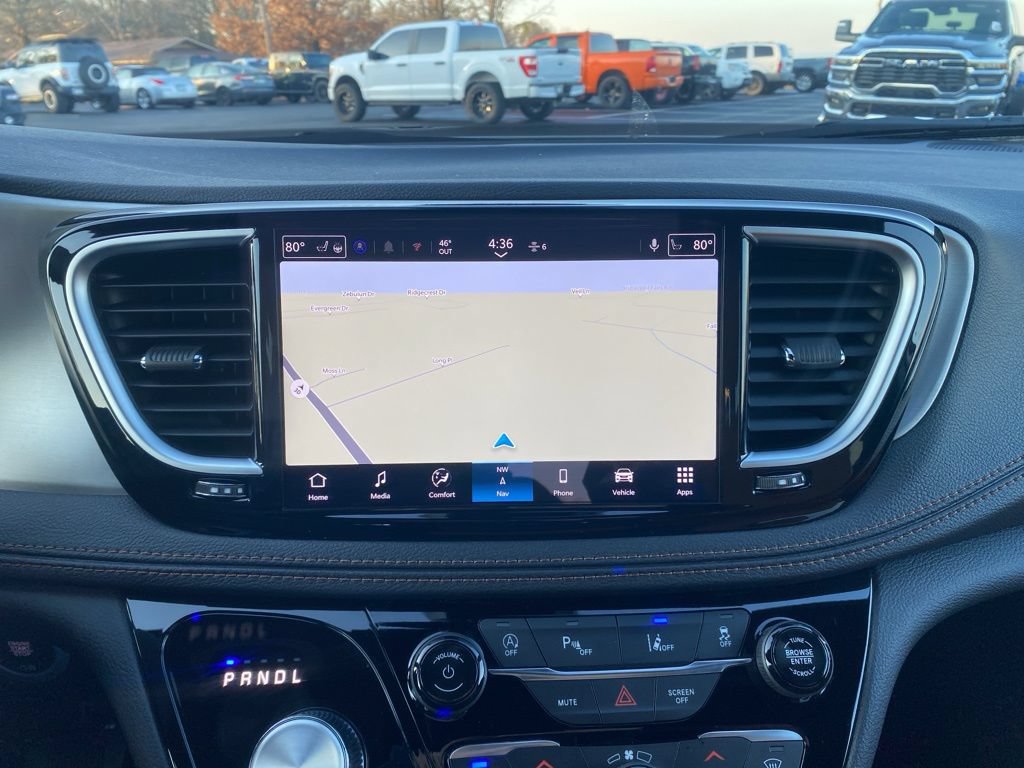 New 2026 Chrysler Pacifica Pinnacle AWD/4WD image 35