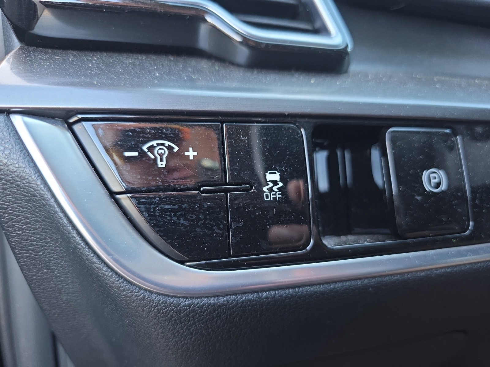 Used 2023 Kia Sportage EX image 26