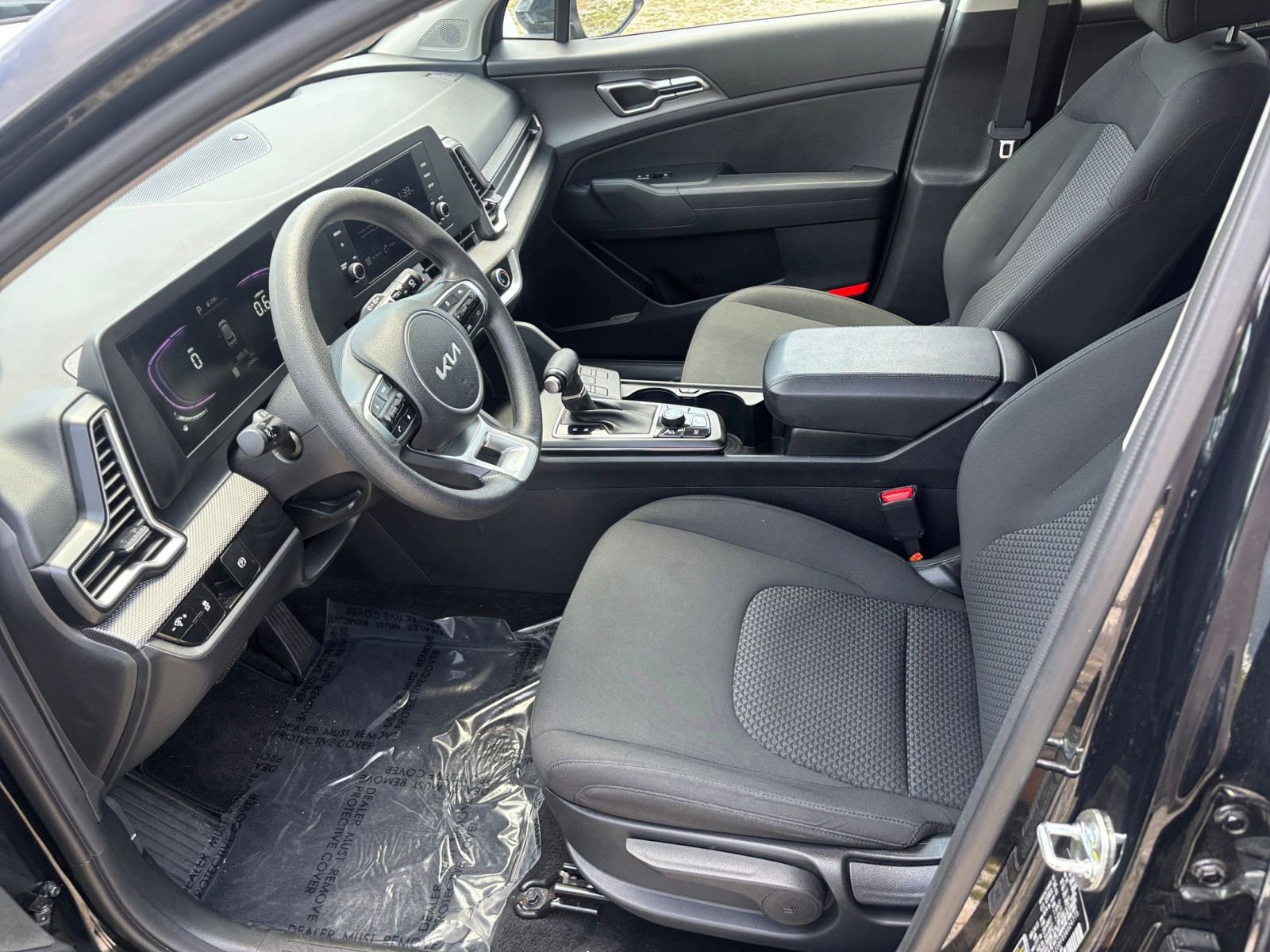 Used 2025 Kia Sportage LX image 27