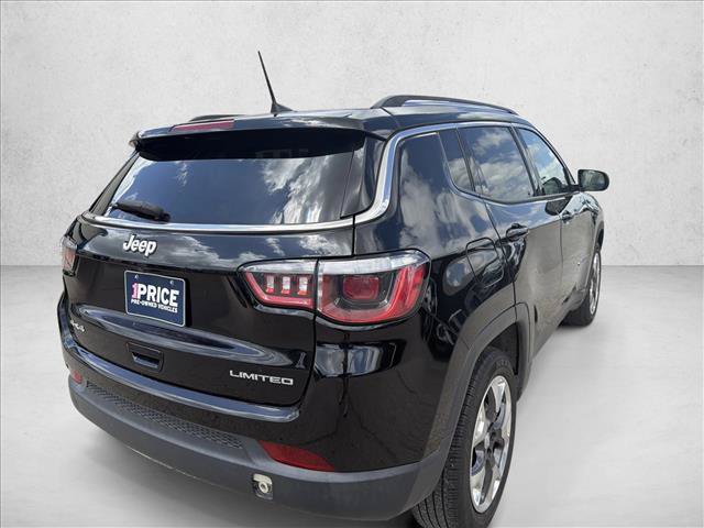 Used 2018 Jeep Compass Limited AWD/4WD image 5