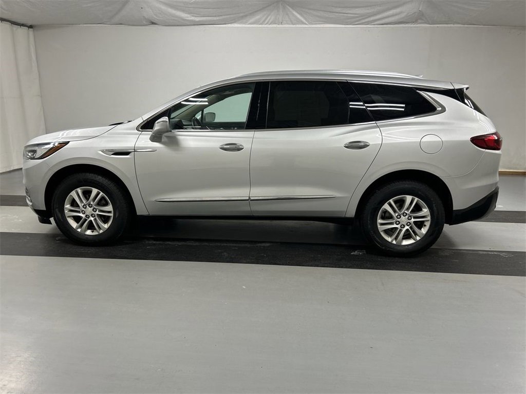 Used 2020 Buick Enclave Essence image 5