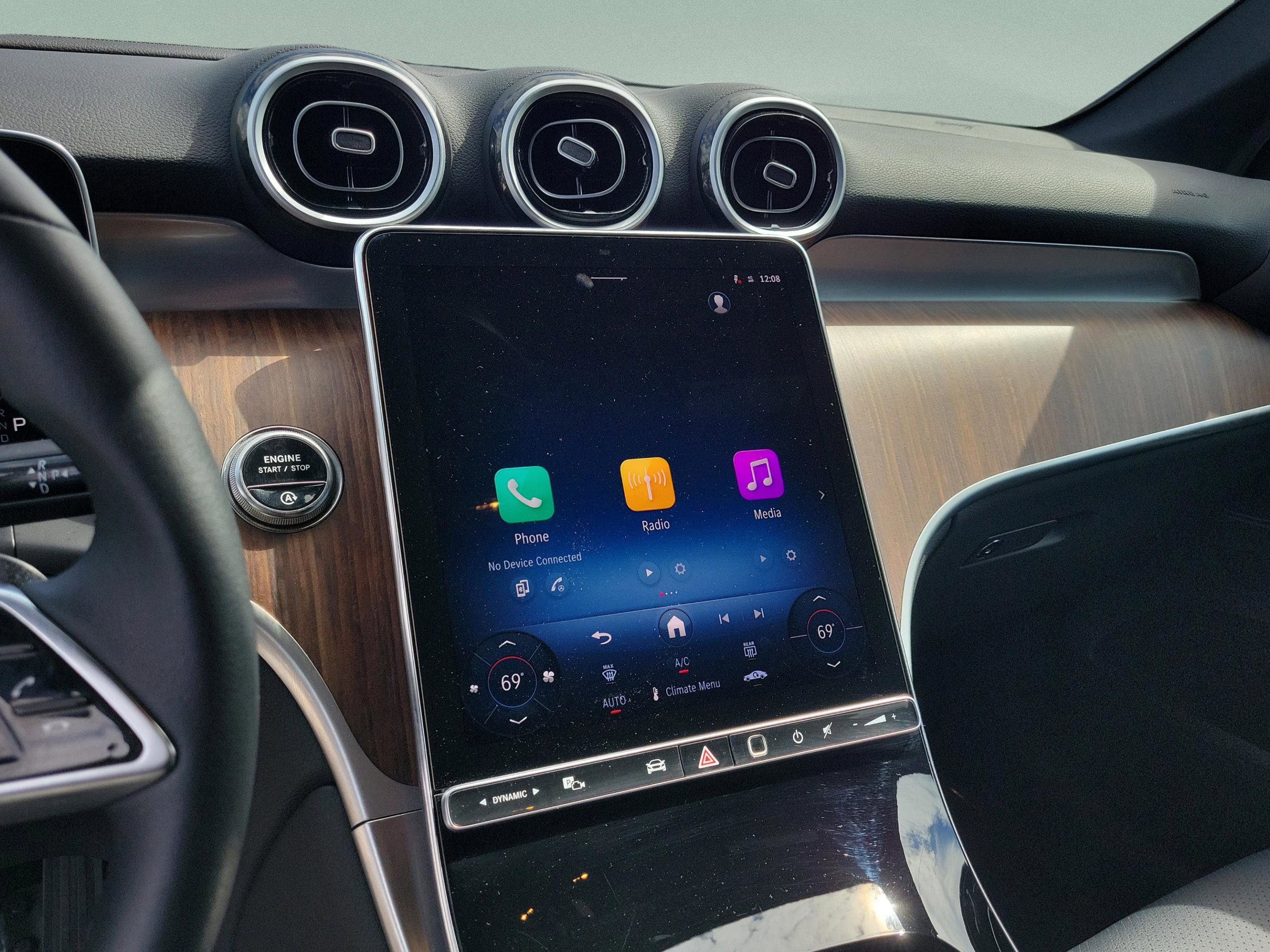 Used 2026 Mercedes-Benz GLC 300 image 31