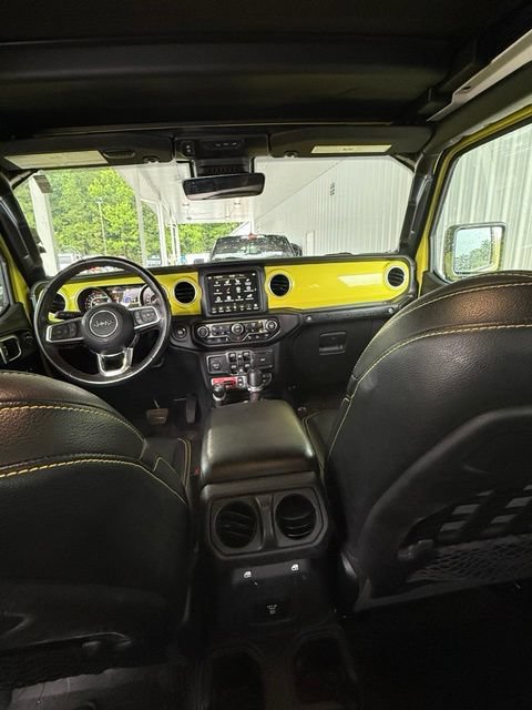 Used 2022 Jeep Wrangler Unlimited Rubicon w/ Cold Weather Group AWD/4WD image 17