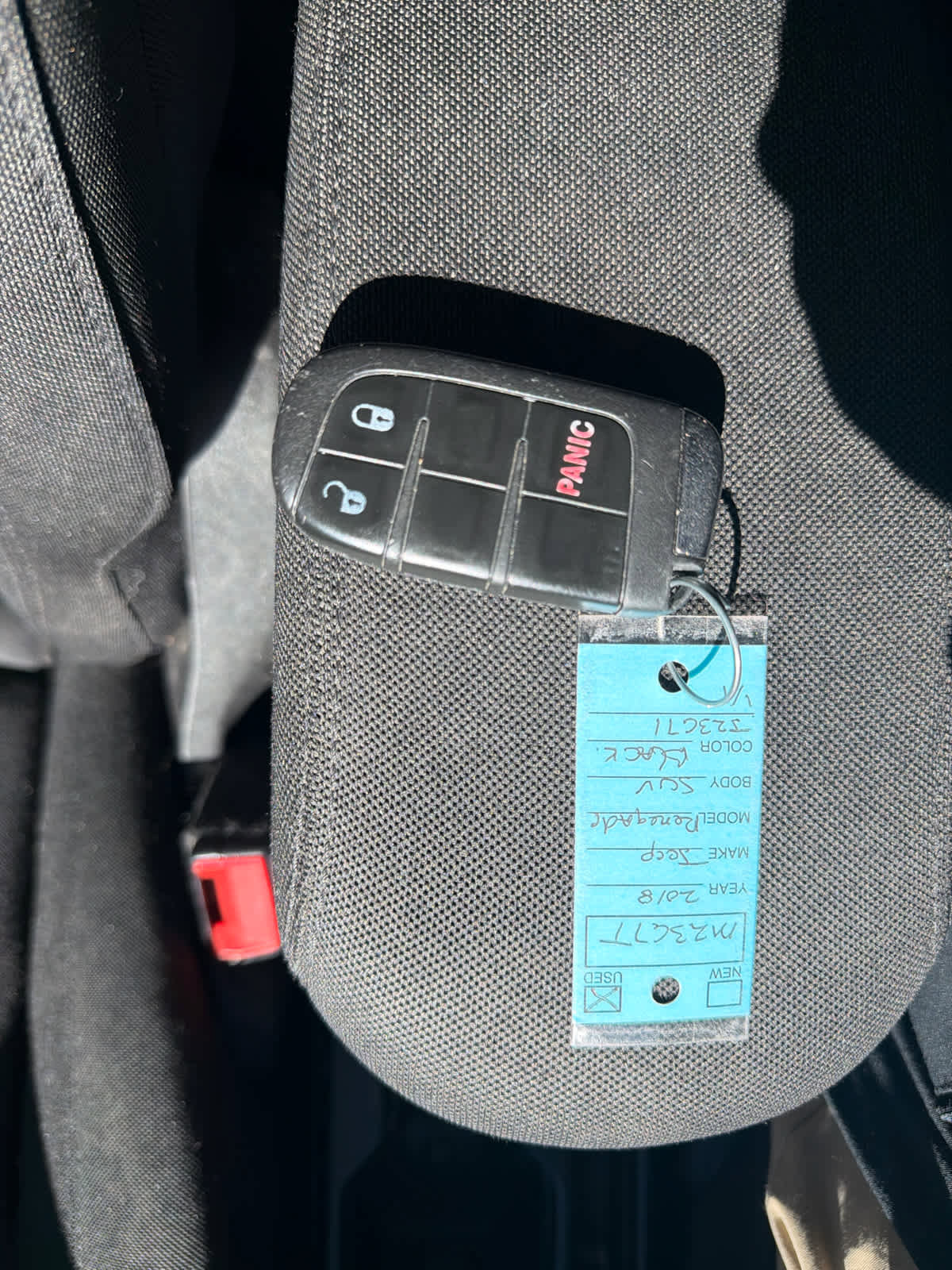 Used 2018 Jeep Renegade Latitude image 32