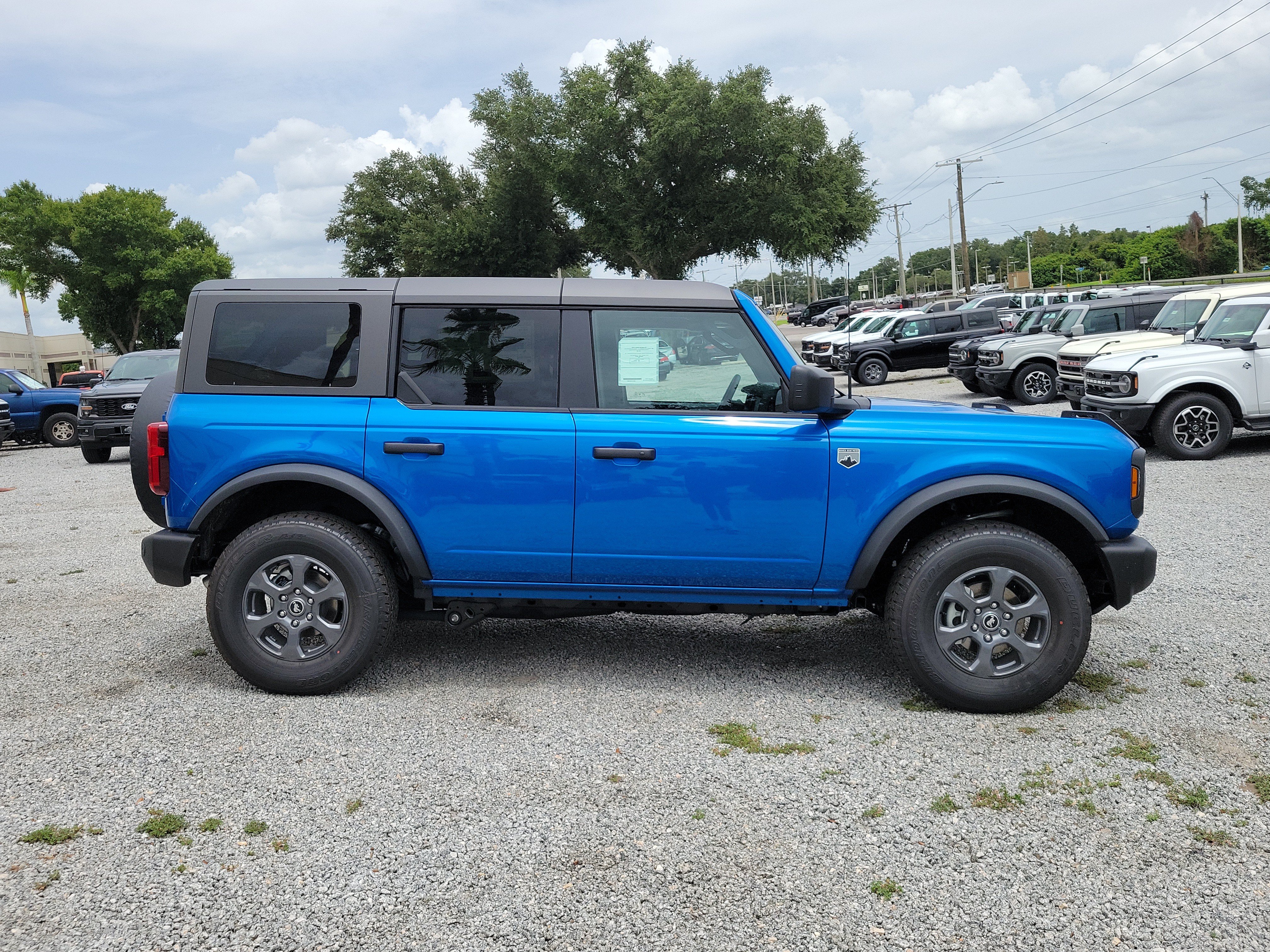 New 2026 Ford Bronco Big Bend AWD/4WD image 1