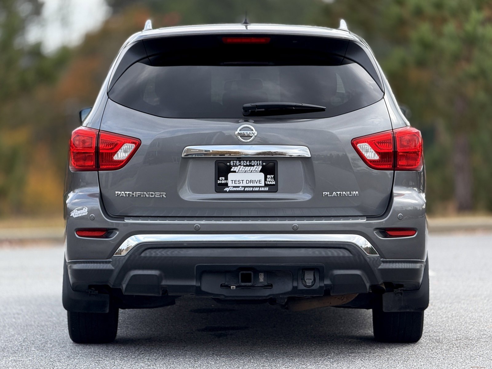 Used 2018 Nissan Pathfinder Platinum image 5