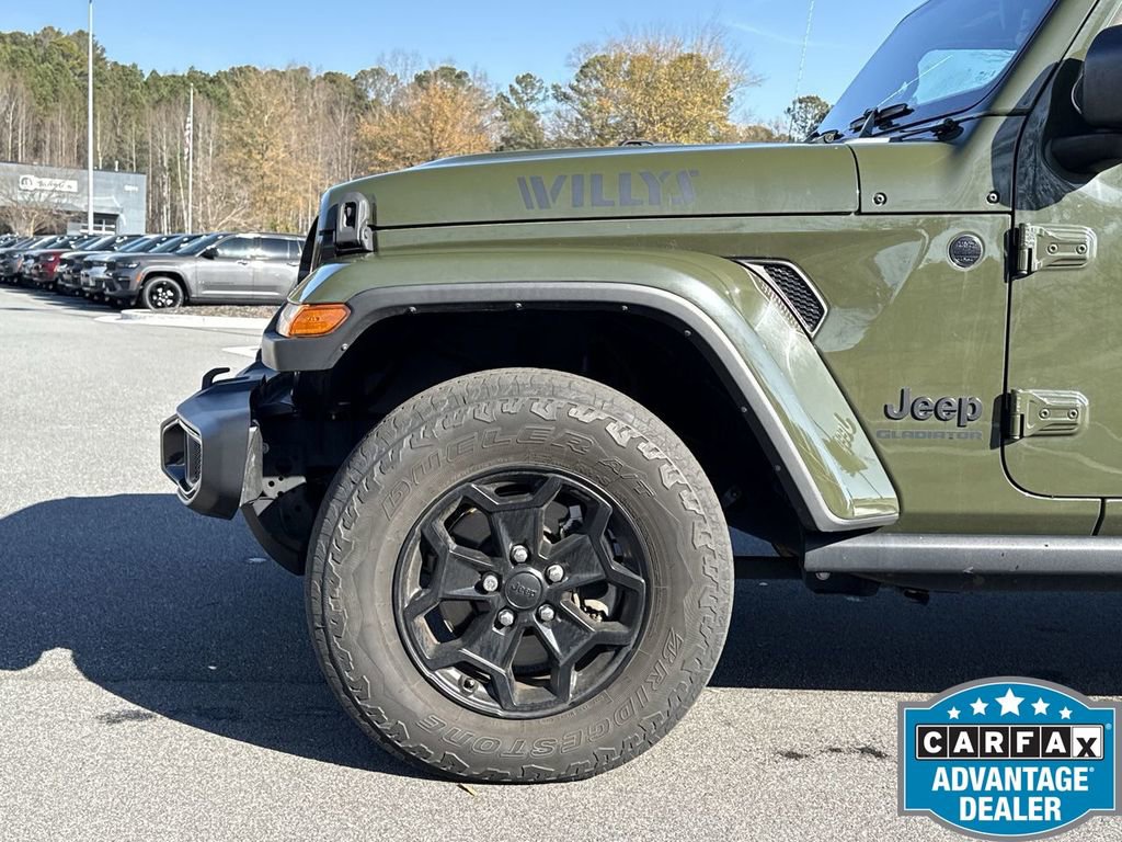 Used 2021 Jeep Gladiator Willys image 11