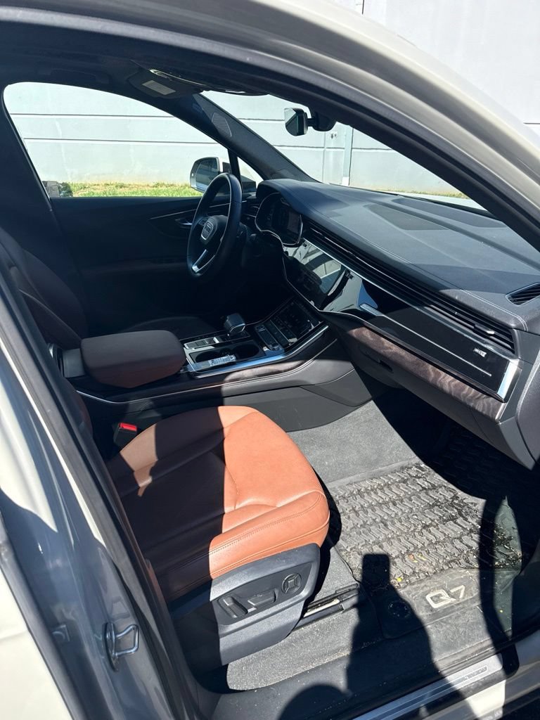 Used 2023 Audi Q7 3.0T Premium Plus AWD/4WD image 13