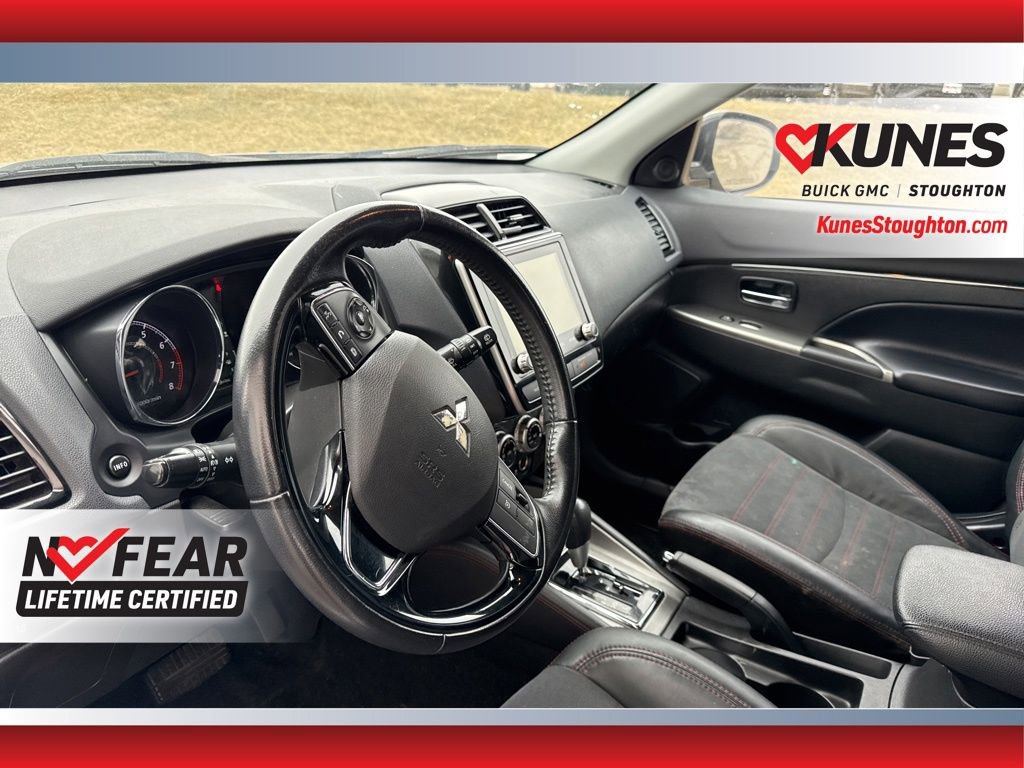 Used 2022 Mitsubishi Outlander Sport SE image 23
