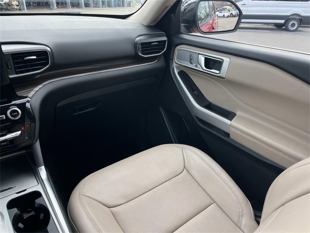 Used 2024 Ford Explorer Limited image 15