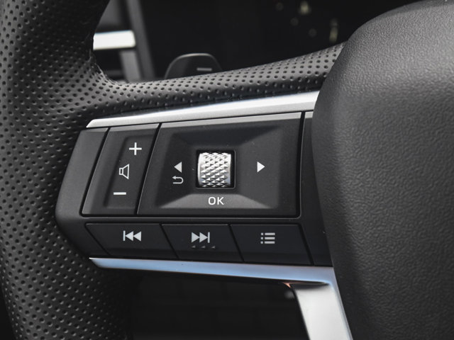 New 2025 Mitsubishi Outlander SE image 24