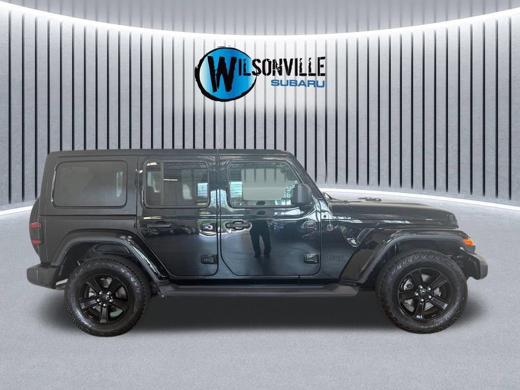 Used 2022 Jeep Wrangler Unlimited Sahara AWD/4WD image 14